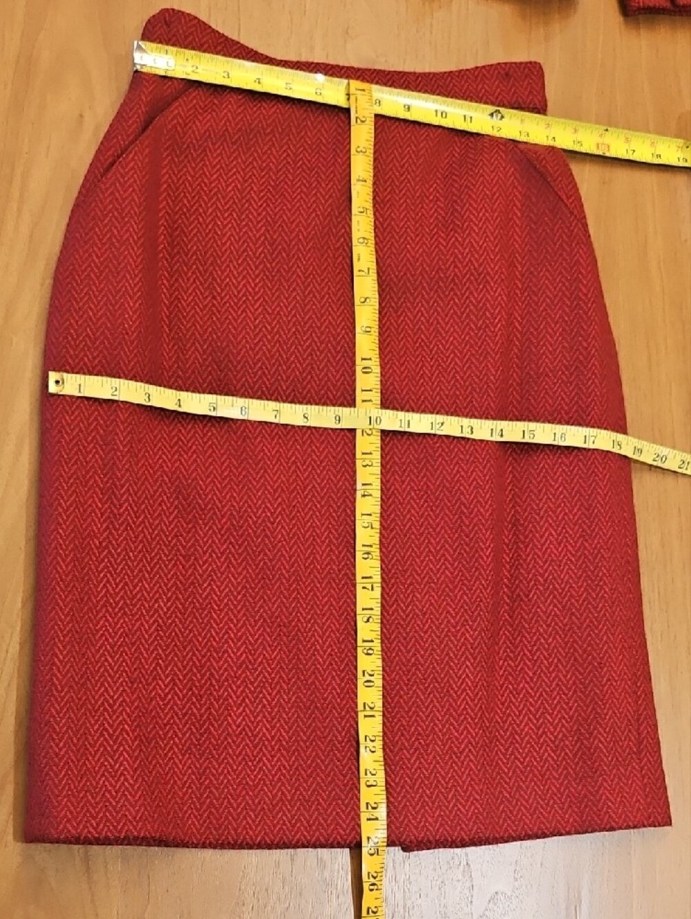 Vintage MaxMara Mainline Red Virgin Wool Blazer & Skirt Suit Size 6 - Picture 15 of 16